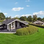 3 Bedroom Awesome In * Hejls