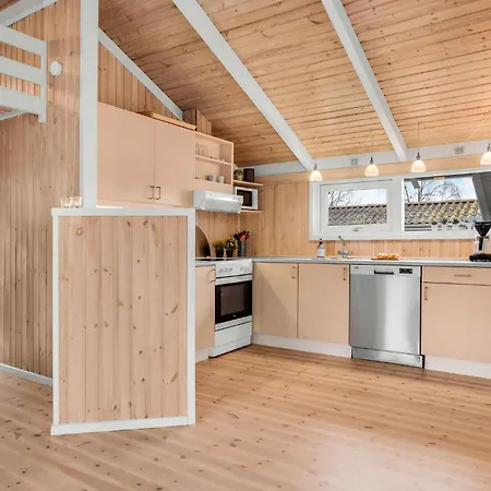 3 Bedroom Awesome In Hejls