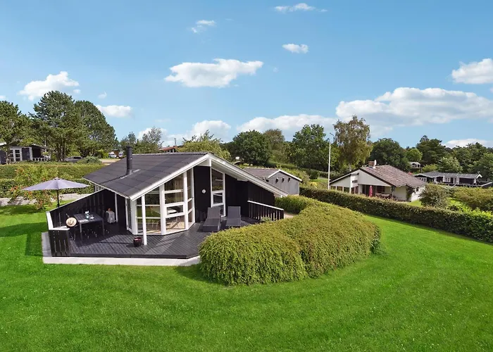 3 Bedroom Awesome In * Hejls