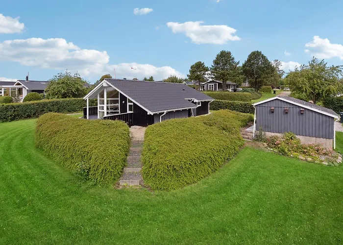 Holiday home 3 Bedroom Awesome In