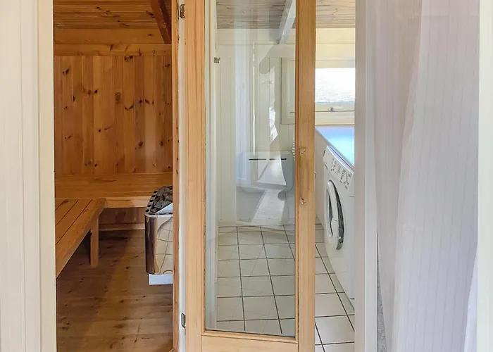 3 Bedroom Awesome In